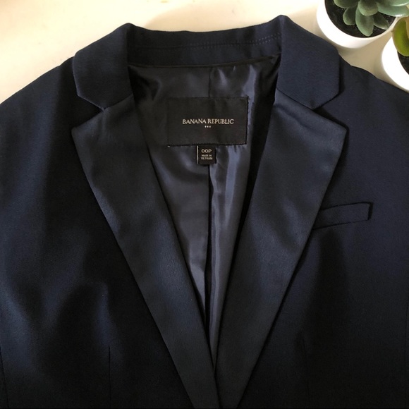 Banana republic navy blazer - Picture 4 of 7